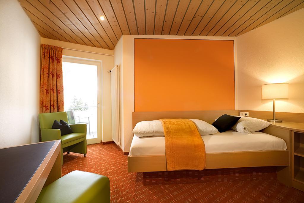 Hotel Waldhorn Kempten  Zimmer foto